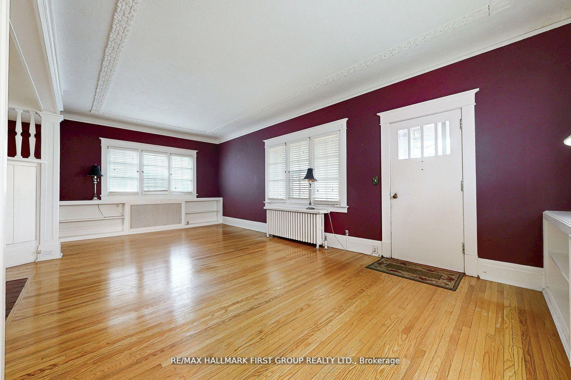 Photo 4 of 481 Simcoe Street N, Oshawa, O'Neill — HOMEH