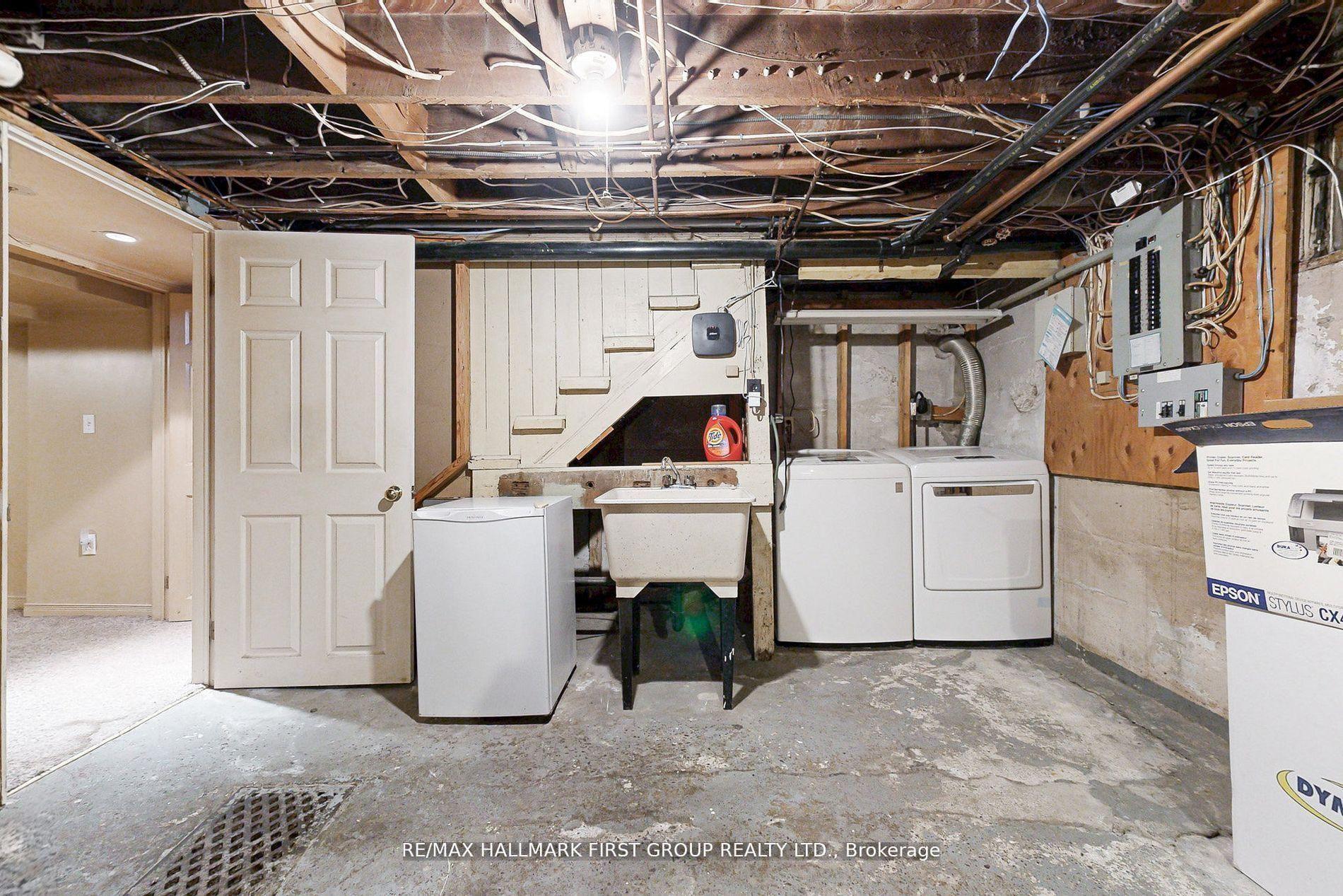 Photo 32 of 481 Simcoe Street N, Oshawa, O'Neill — HOMEH