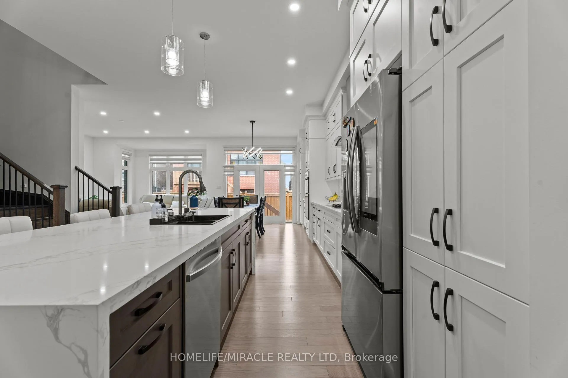 Photo 18 of 3118 Travertine Drive, Oakville, Northwest — HOMEH
