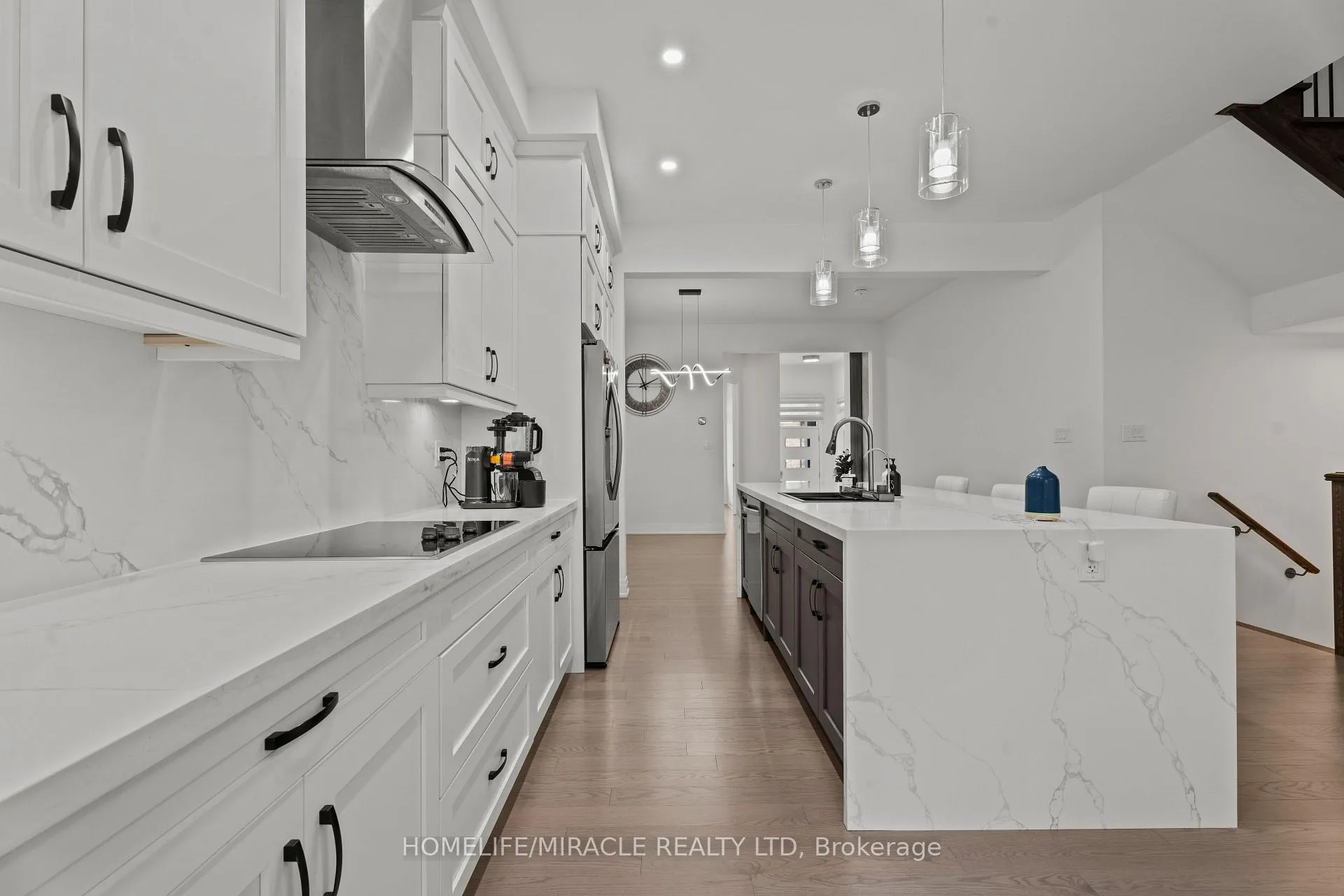 Photo 19 of 3118 Travertine Drive, Oakville, Northwest — HOMEH