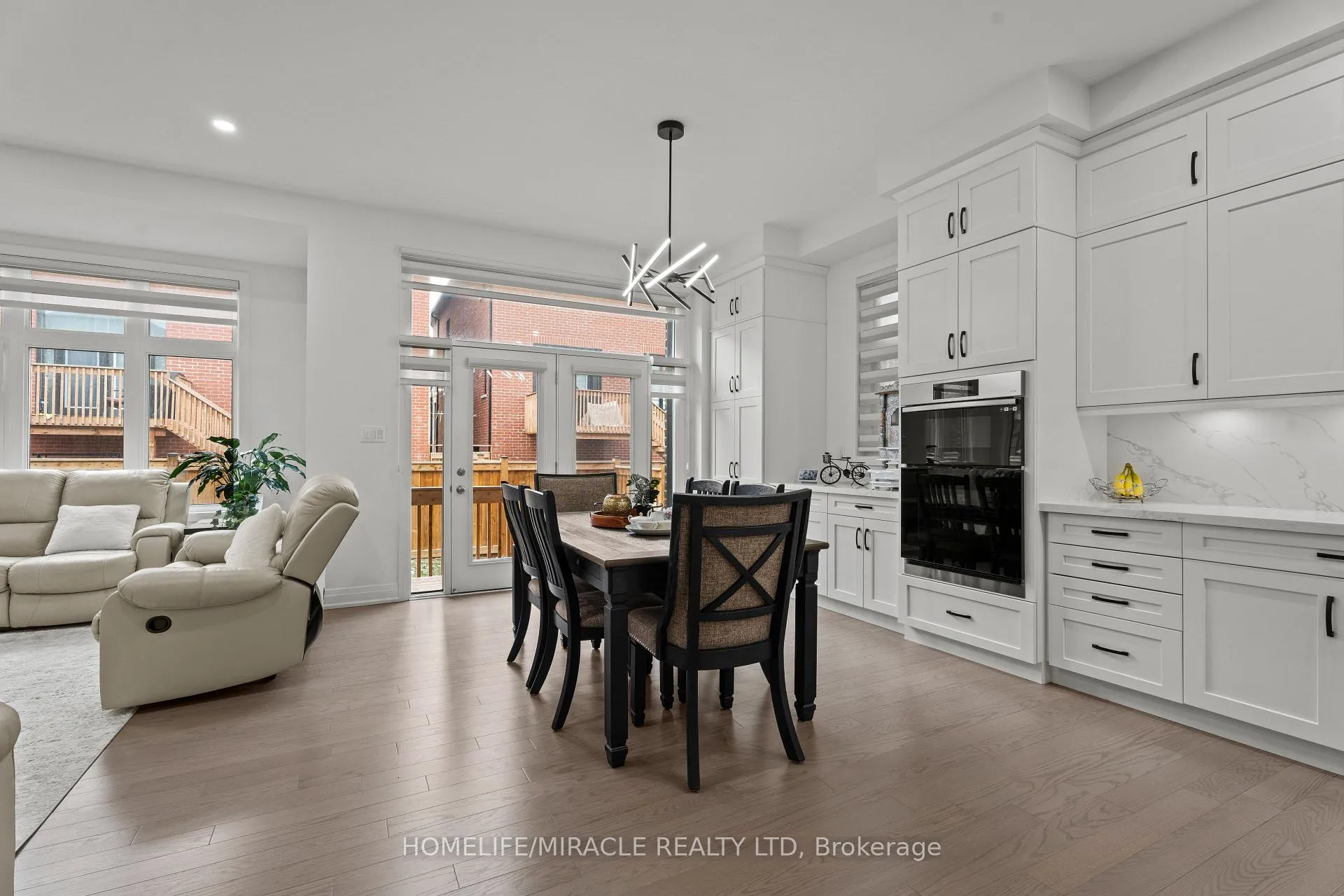 Photo 20 of 3118 Travertine Drive, Oakville, Northwest — HOMEH