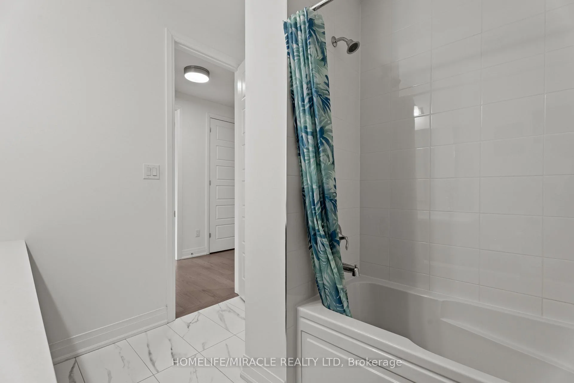 Photo 38 of 3118 Travertine Drive, Oakville, Northwest — HOMEH