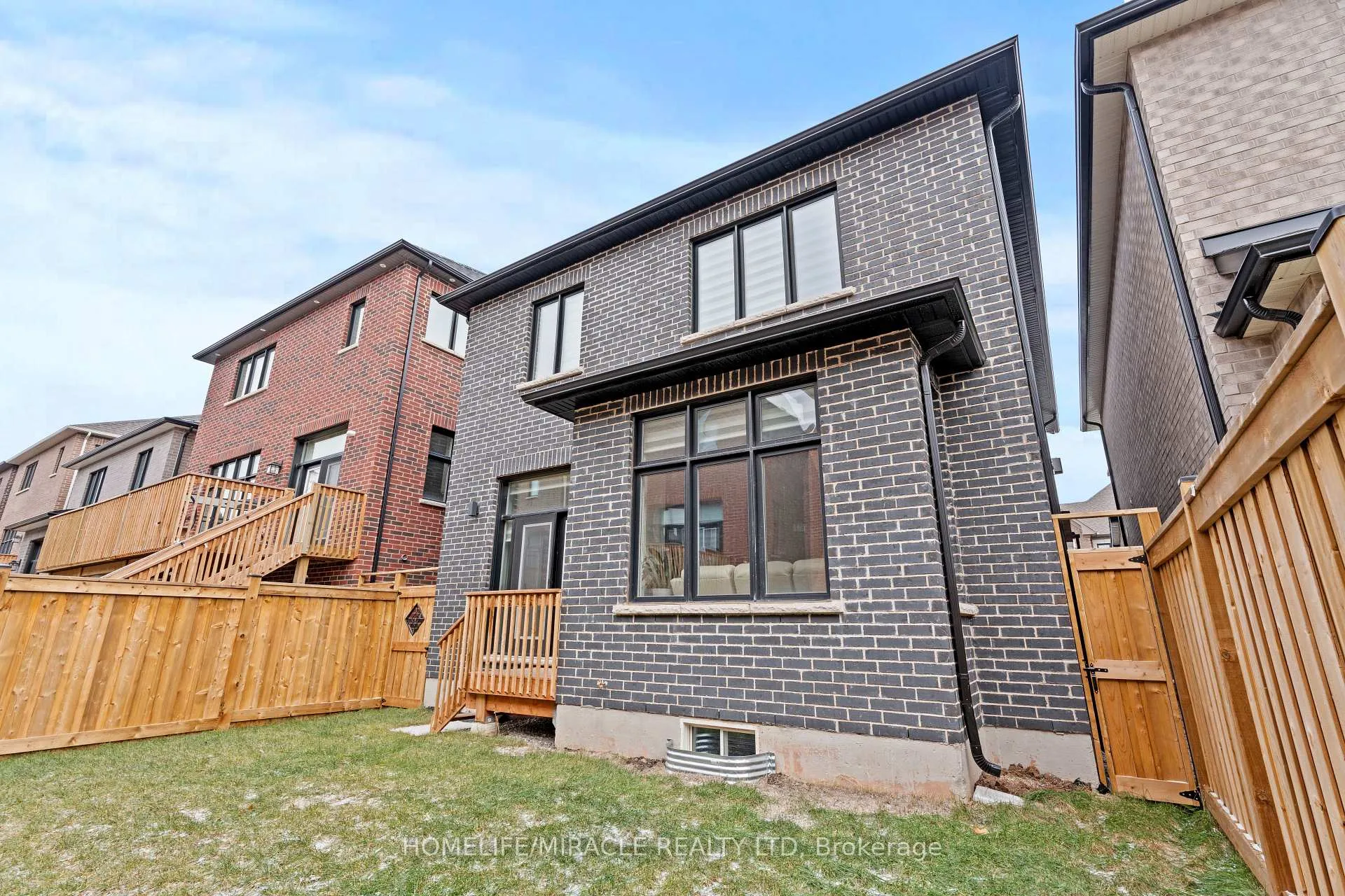 Photo 43 of 3118 Travertine Drive, Oakville, Northwest — HOMEH