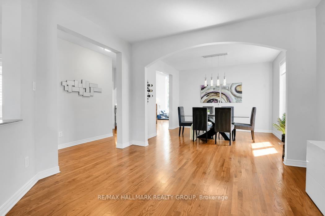 Photo 7 of 104 Meadowcroft Crescent, Ottawa, Carson Meadows — HOMEH
