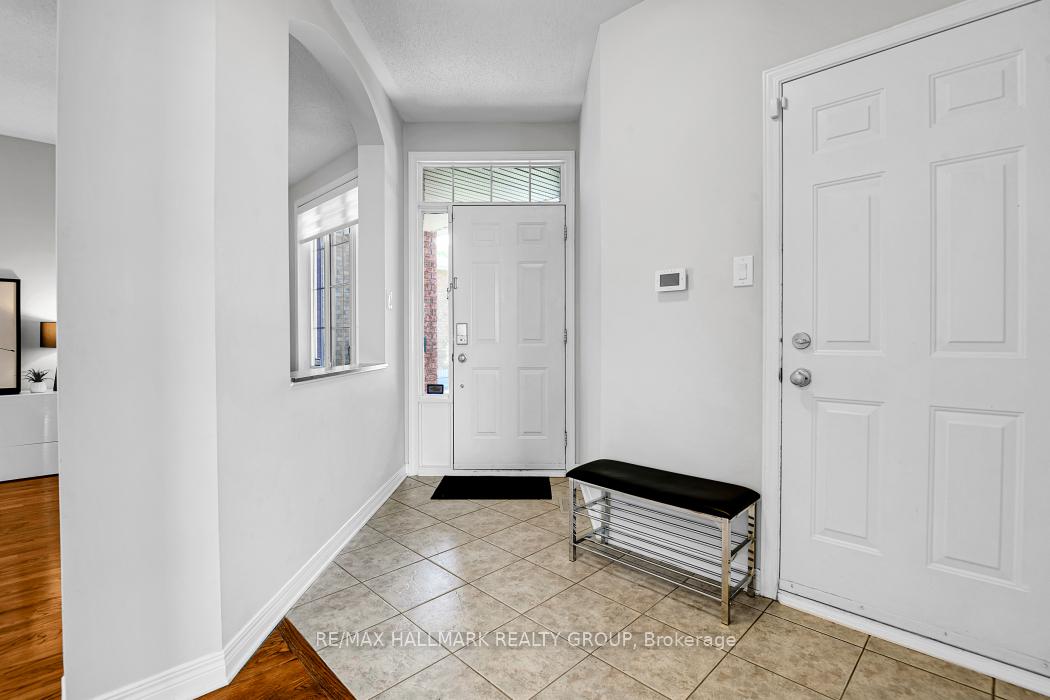 Photo 24 of 104 Meadowcroft Crescent, Ottawa, Carson Meadows — HOMEH