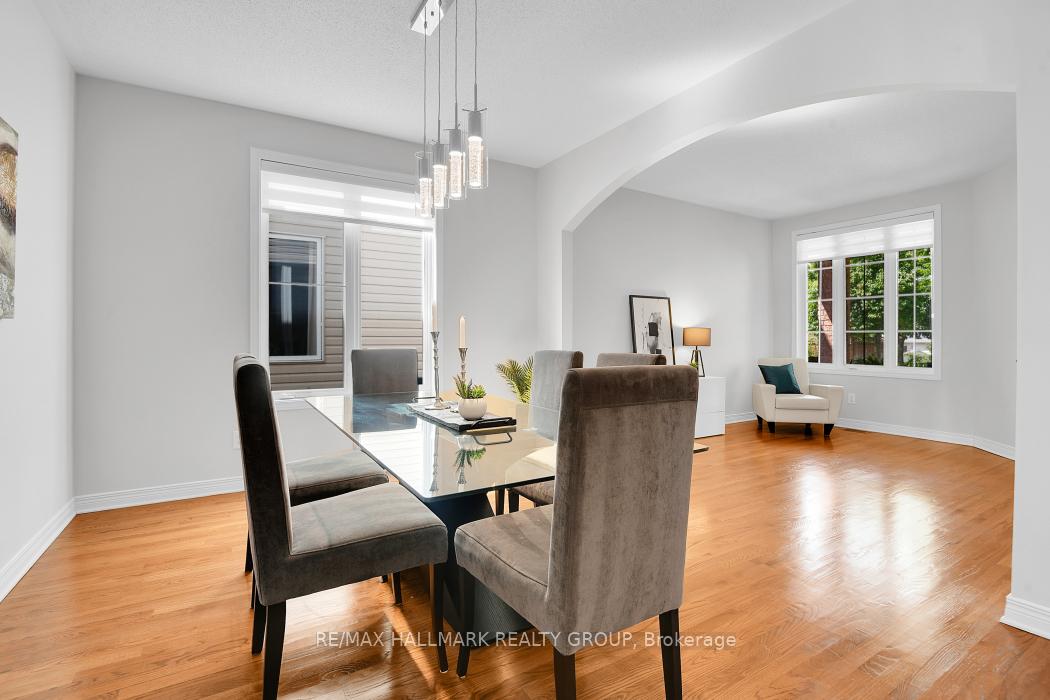Photo 28 of 104 Meadowcroft Crescent, Ottawa, Carson Meadows — HOMEH