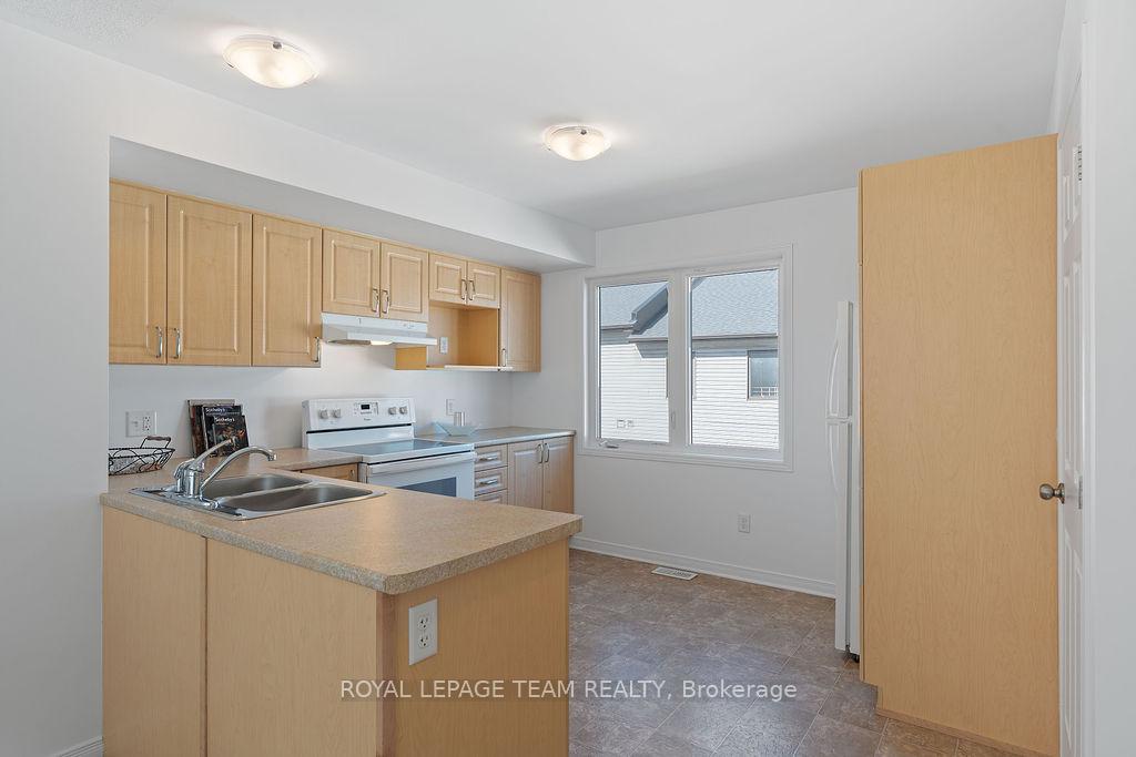 Photo 8 of 538 Recolte Private, Ottawa, Bilberry Creek/Queenswood Heights — HOMEH