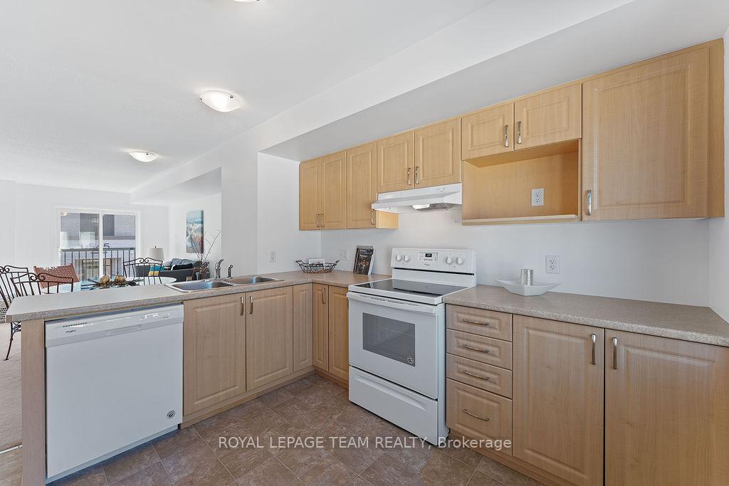 Photo 10 of 538 Recolte Private, Ottawa, Bilberry Creek/Queenswood Heights — HOMEH