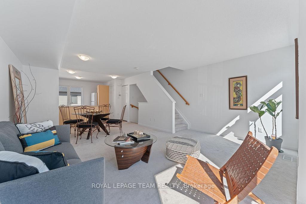 Photo 17 of 538 Recolte Private, Ottawa, Bilberry Creek/Queenswood Heights — HOMEH