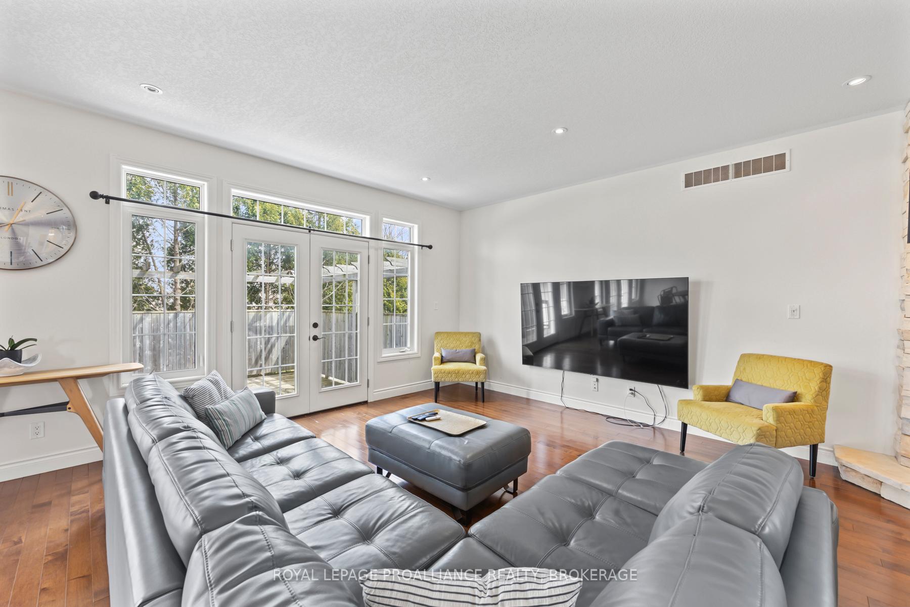 Photo 13 of 5008 Fox Run Place, Kingston, North of Taylor-Kidd Blvd — HOMEH
