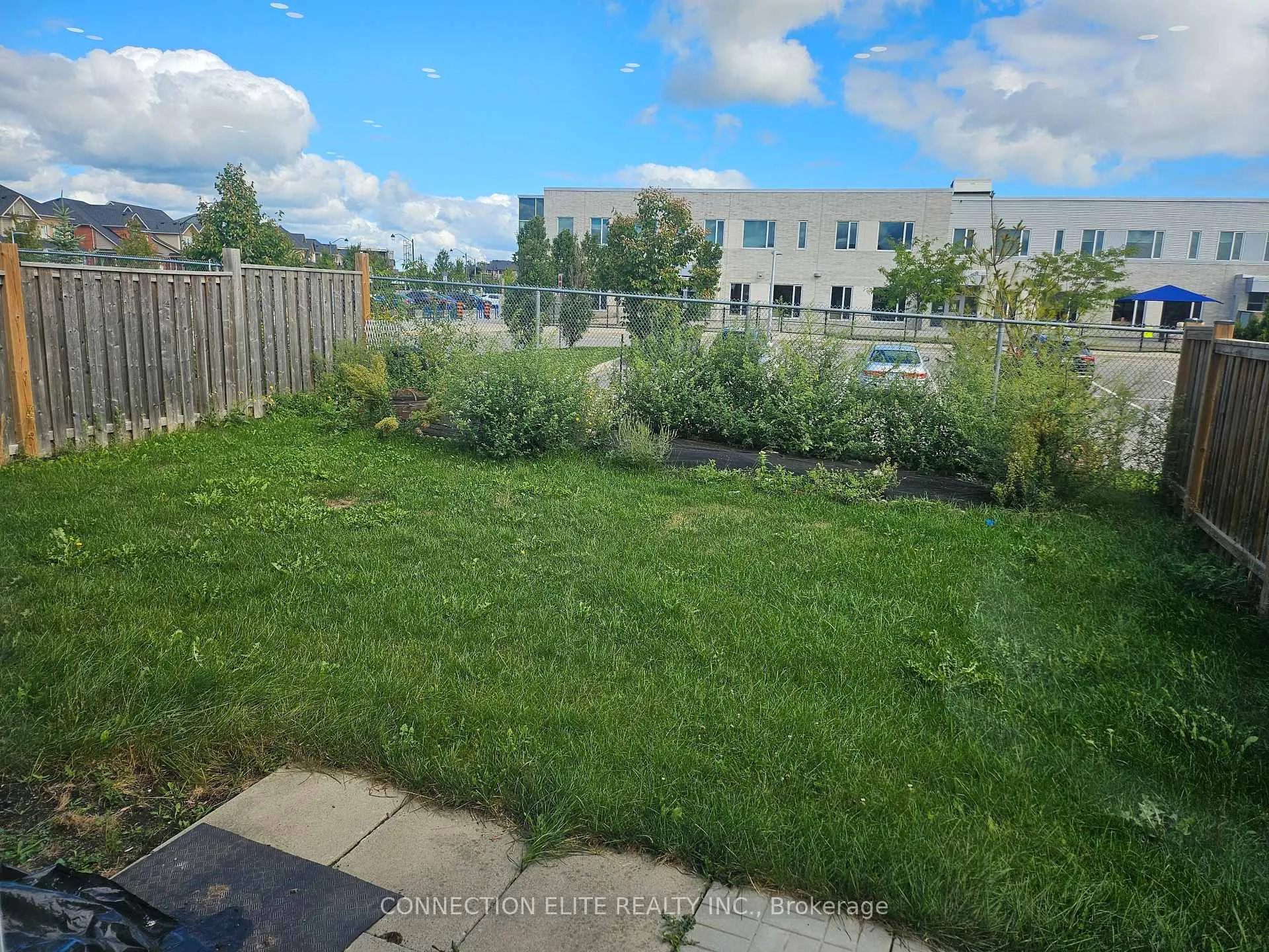 Photo 8 of 216 Pimlico Drive, Oshawa, Windfields — HOMEH