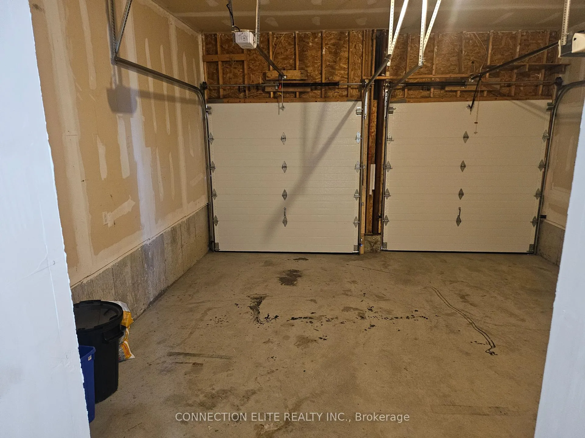 Photo 13 of 216 Pimlico Drive, Oshawa, Windfields — HOMEH