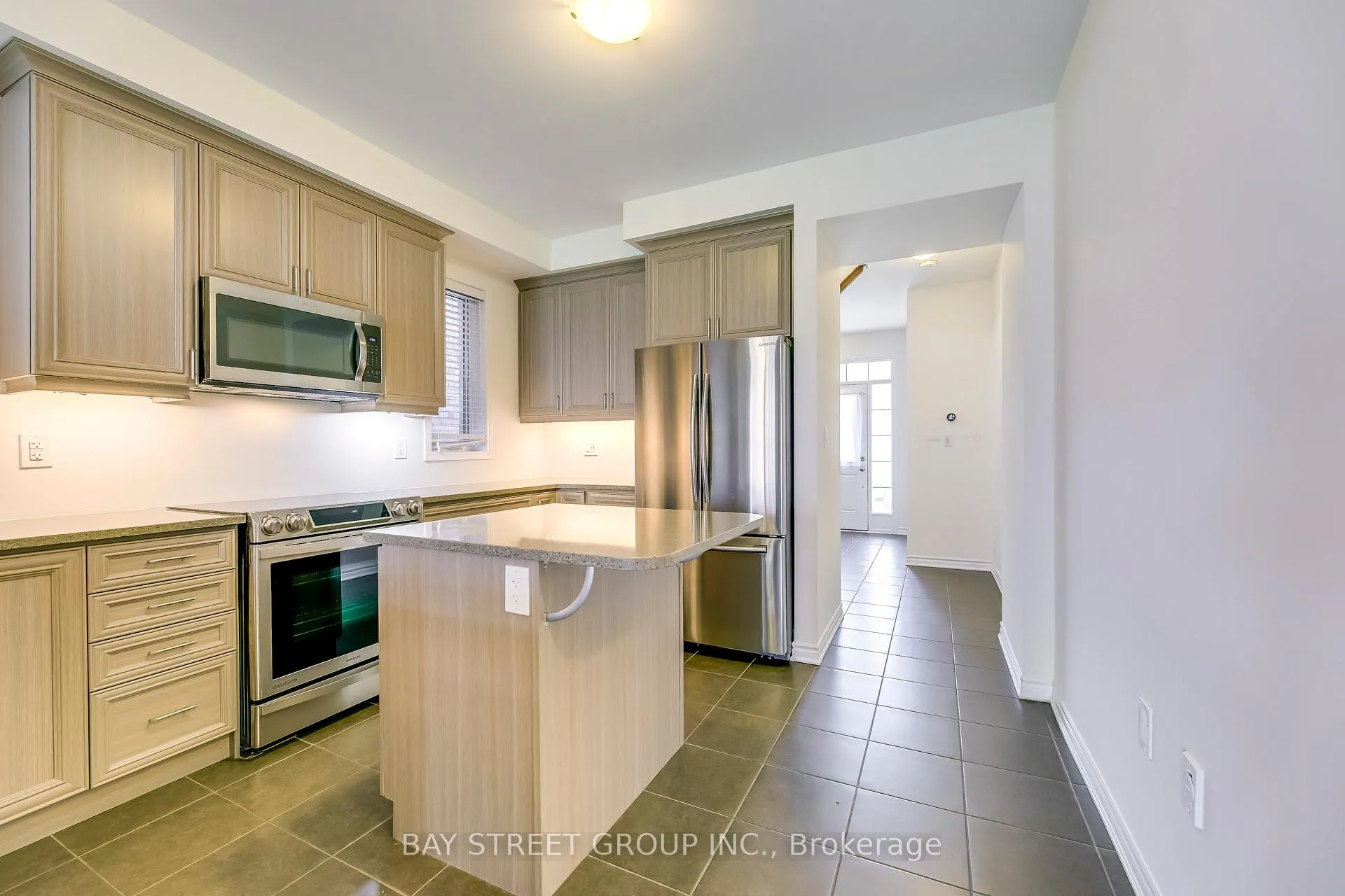 Photo 7 of 125 Hatt Court, Milton, Ford — HOMEH