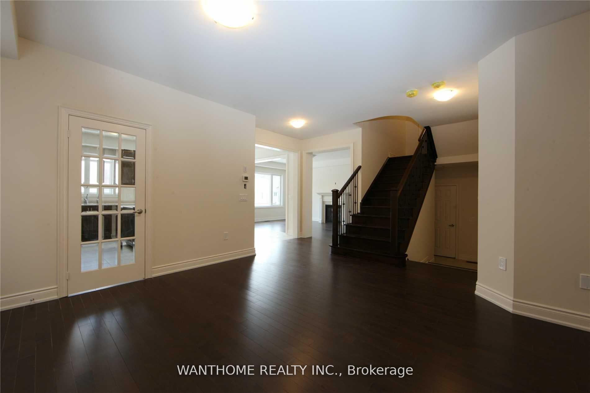 Photo 3 of 156 Belmore Court S, Milton, Ford — HOMEH