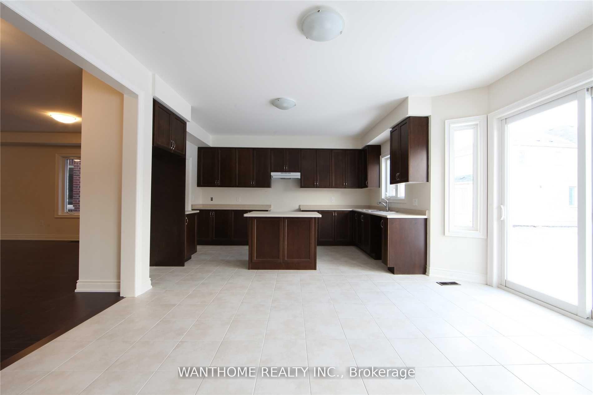 Photo 5 of 156 Belmore Court S, Milton, Ford — HOMEH