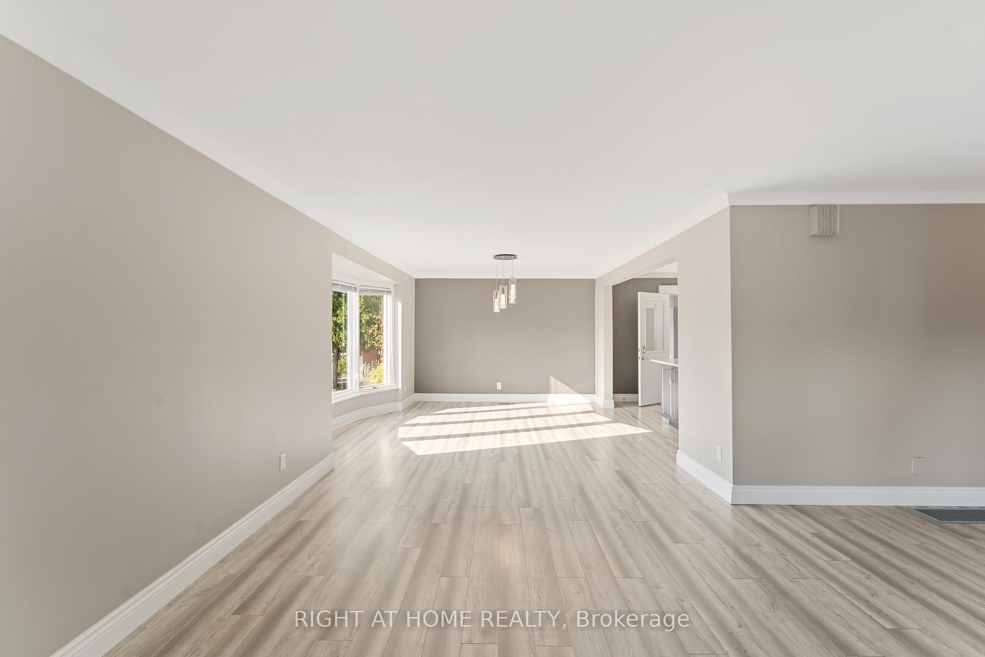 Photo 7 of 599 Donald Street, Ottawa, Overbrook/Castle Heights — HOMEH
