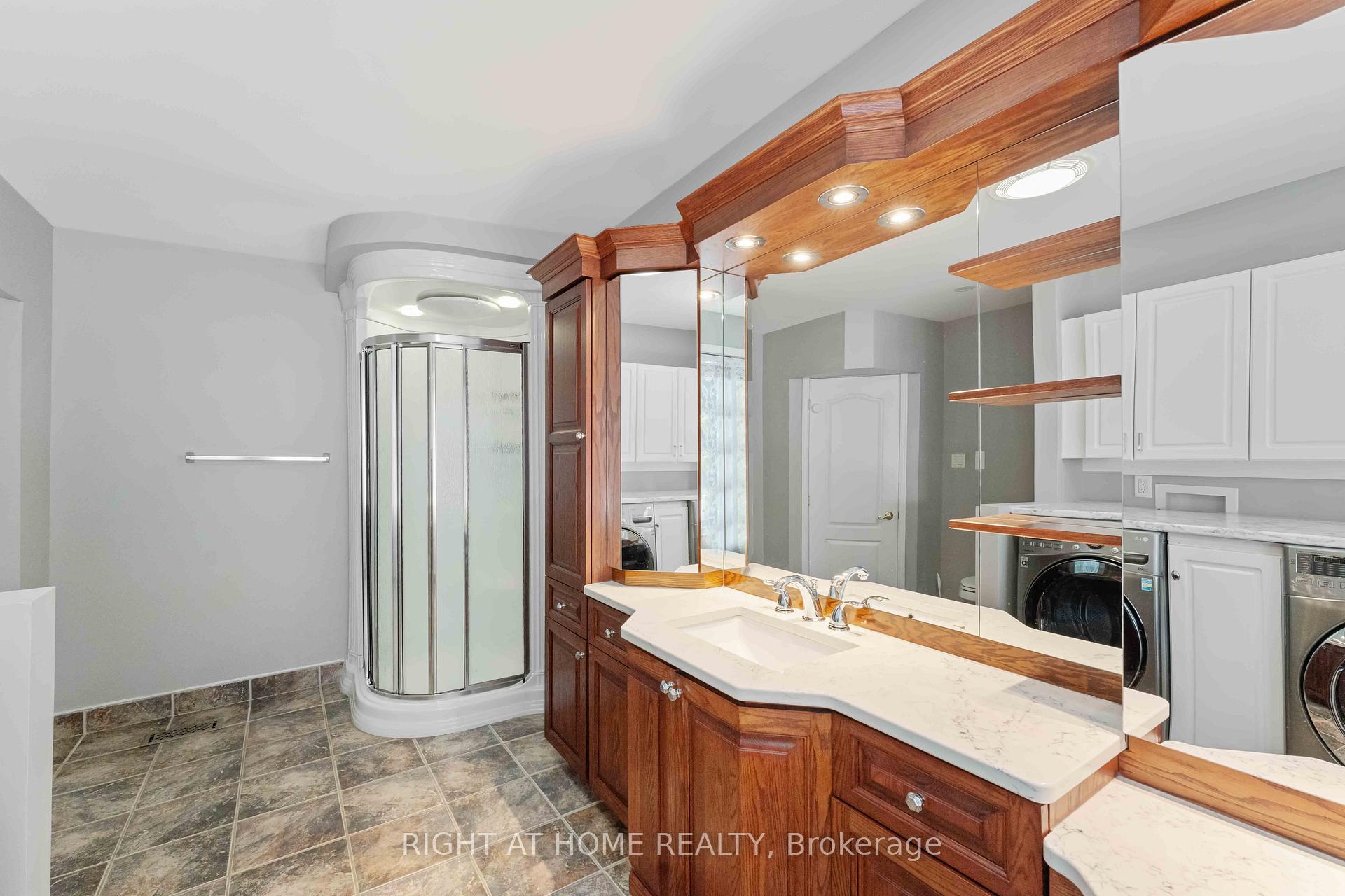 Photo 25 of 599 Donald Street, Ottawa, Overbrook/Castle Heights — HOMEH