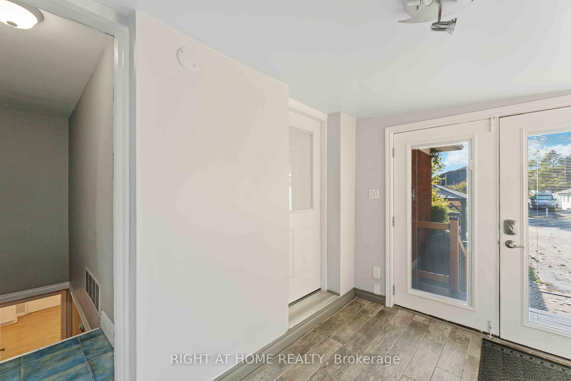 Photo 27 of 599 Donald Street, Ottawa, Overbrook/Castle Heights — HOMEH
