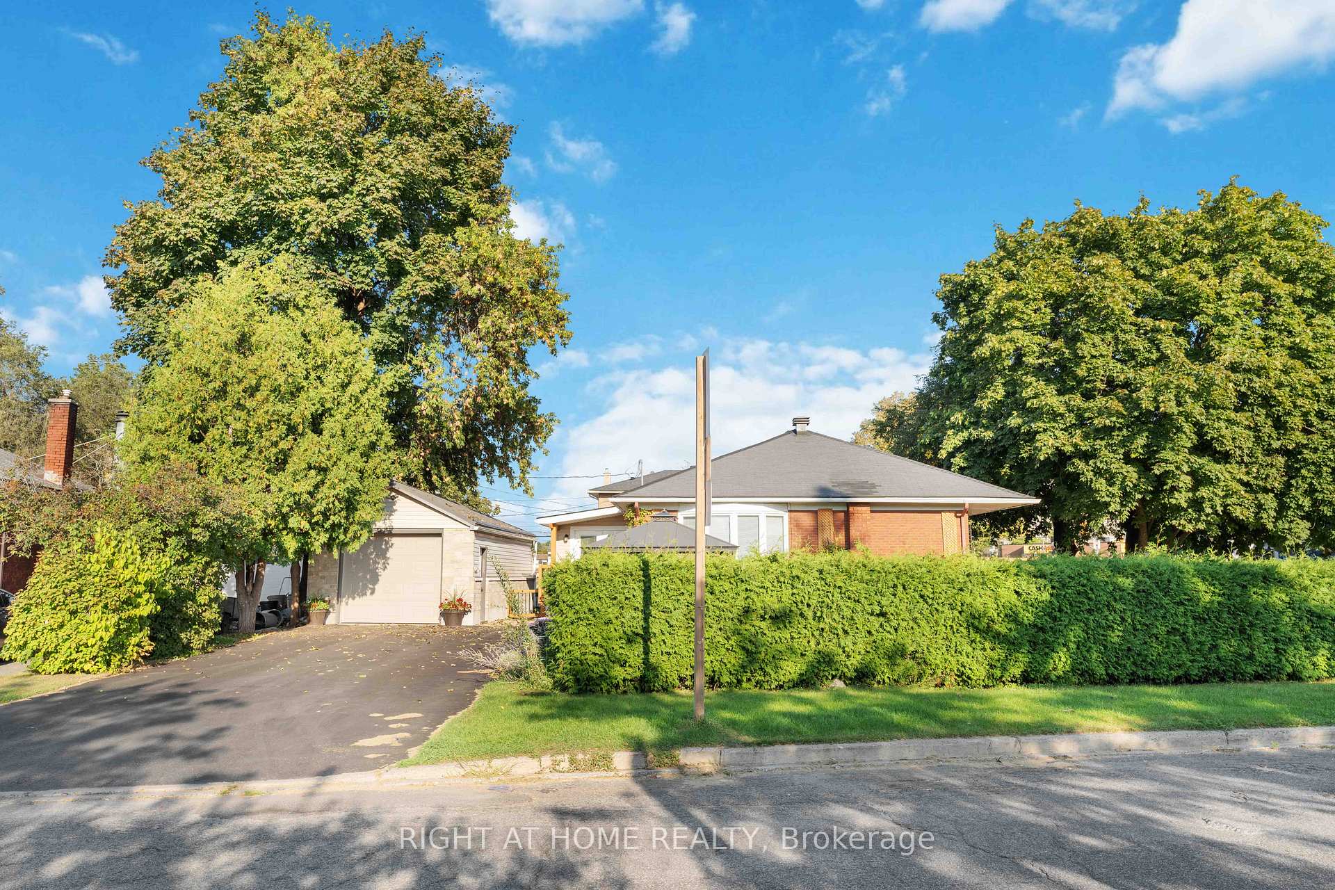 Photo 46 of 599 Donald Street, Ottawa, Overbrook/Castle Heights — HOMEH