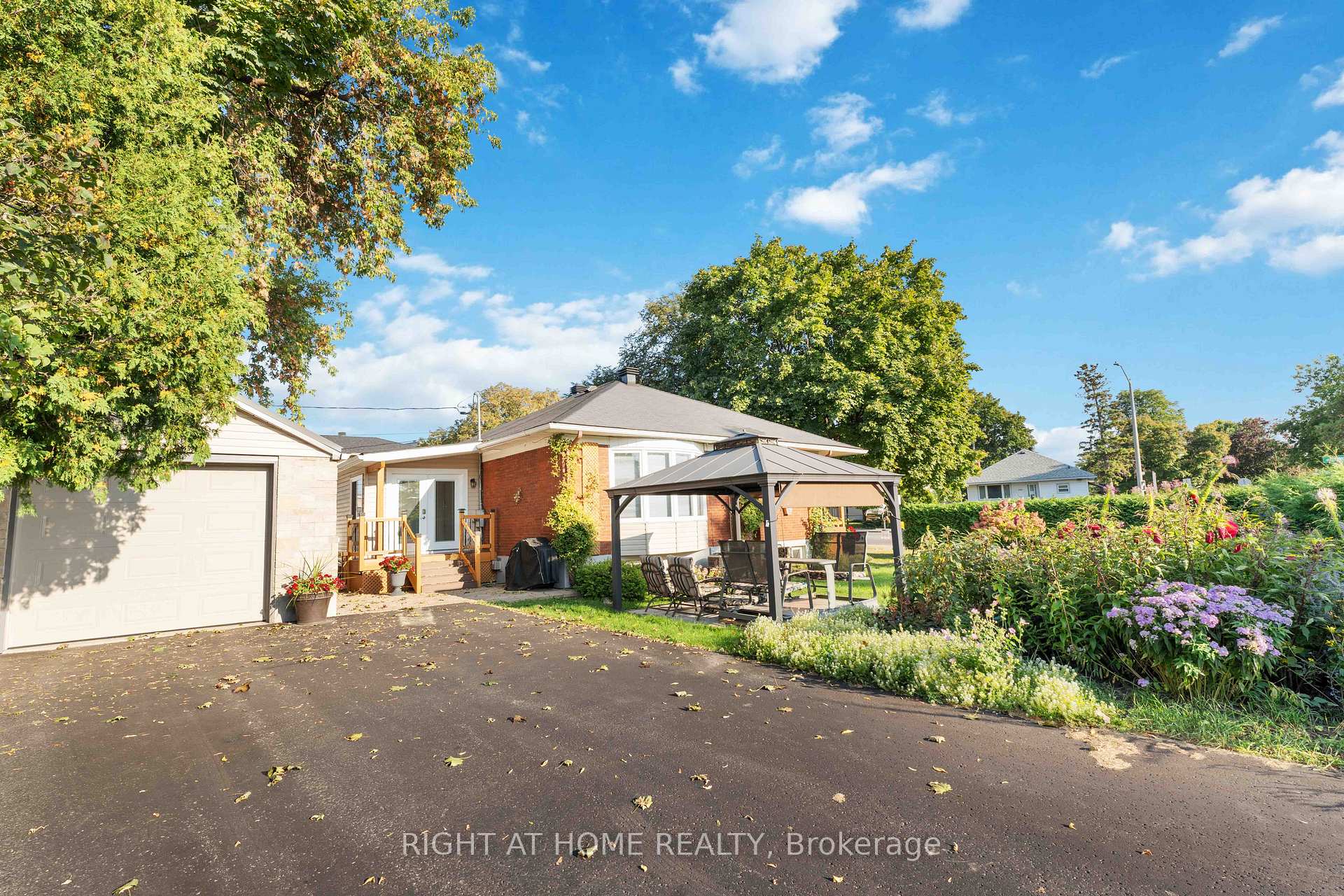 Photo 47 of 599 Donald Street, Ottawa, Overbrook/Castle Heights — HOMEH