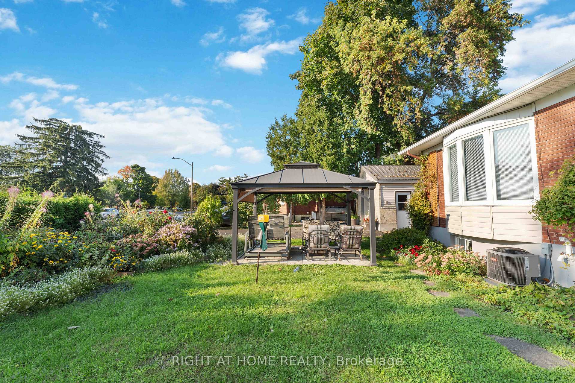 Photo 49 of 599 Donald Street, Ottawa, Overbrook/Castle Heights — HOMEH