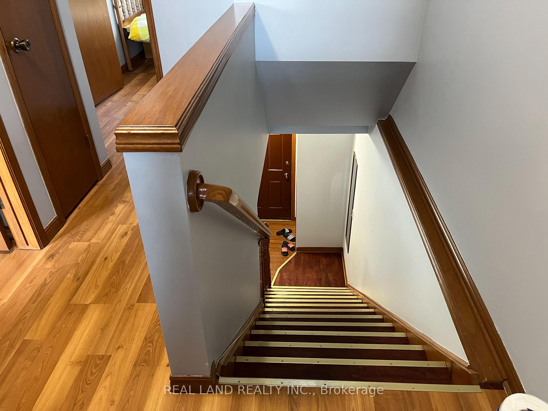 Photo 8 of 8154 Post Road, Niagara Falls, Ascot — HOMEH