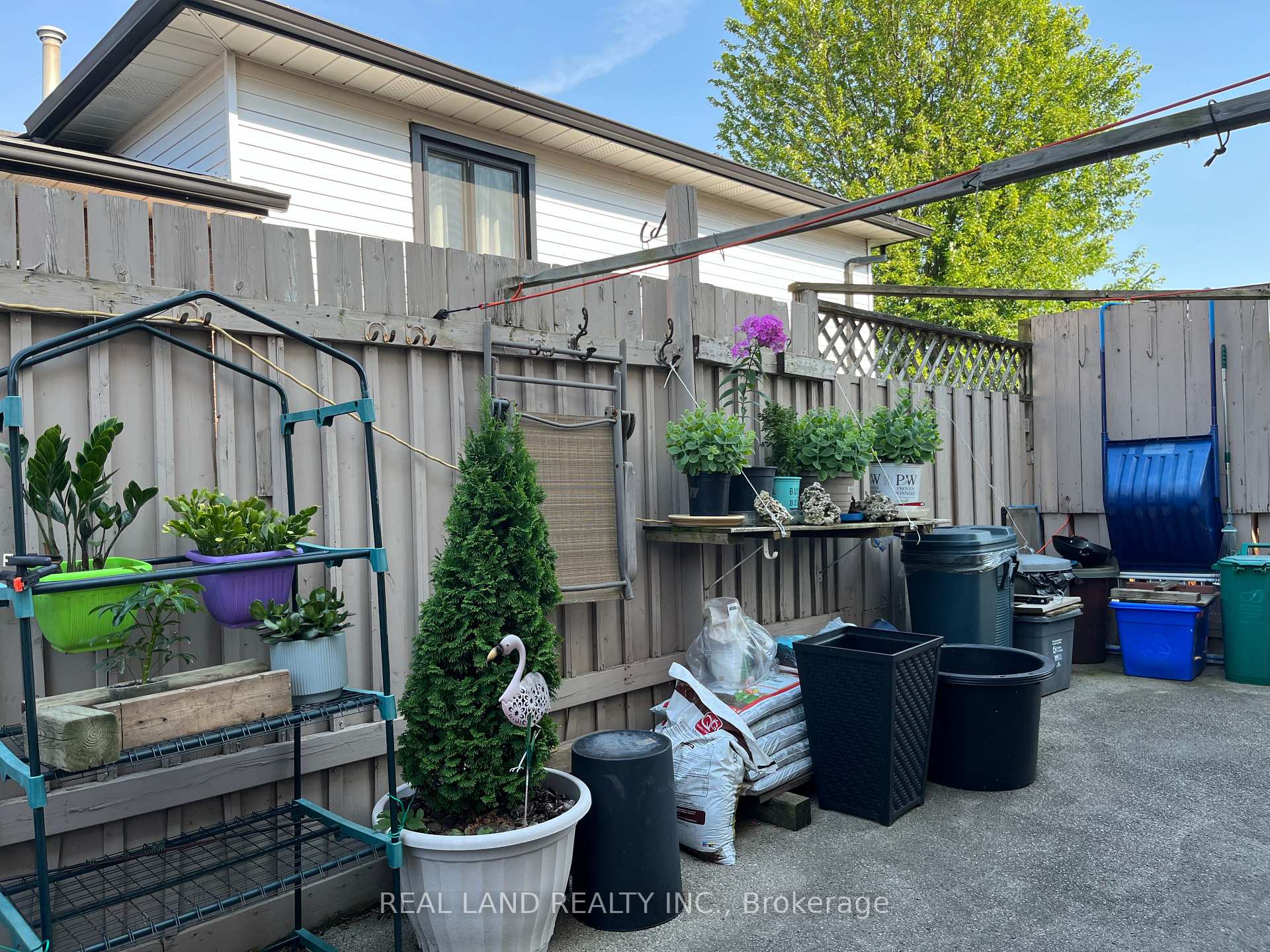 Photo 20 of 8154 Post Road, Niagara Falls, Ascot — HOMEH