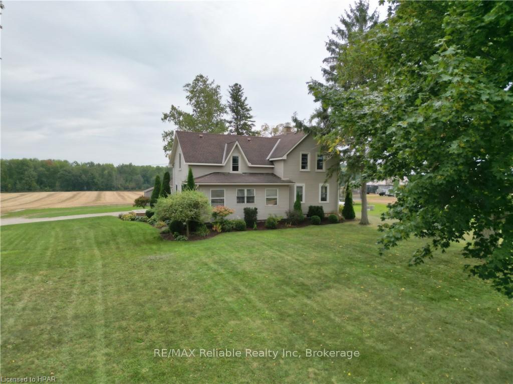 Photo 3 of 84210 Hoover Line, North Huron, East Wawanosh — HOMEH
