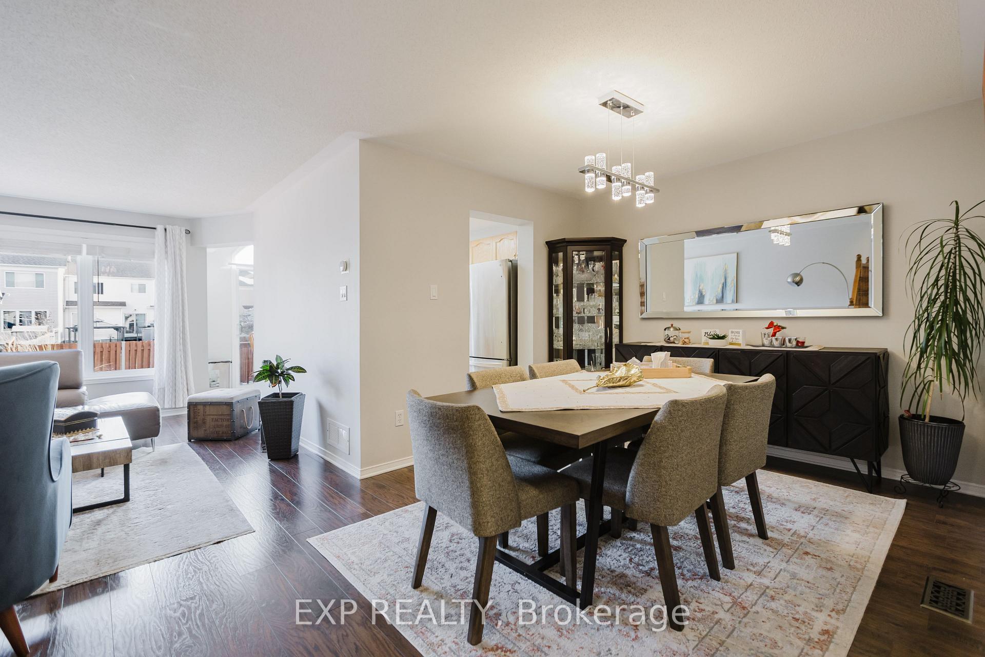 Photo 5 of 2274 Brockstone Crescent, Ottawa, Avalon East — HOMEH