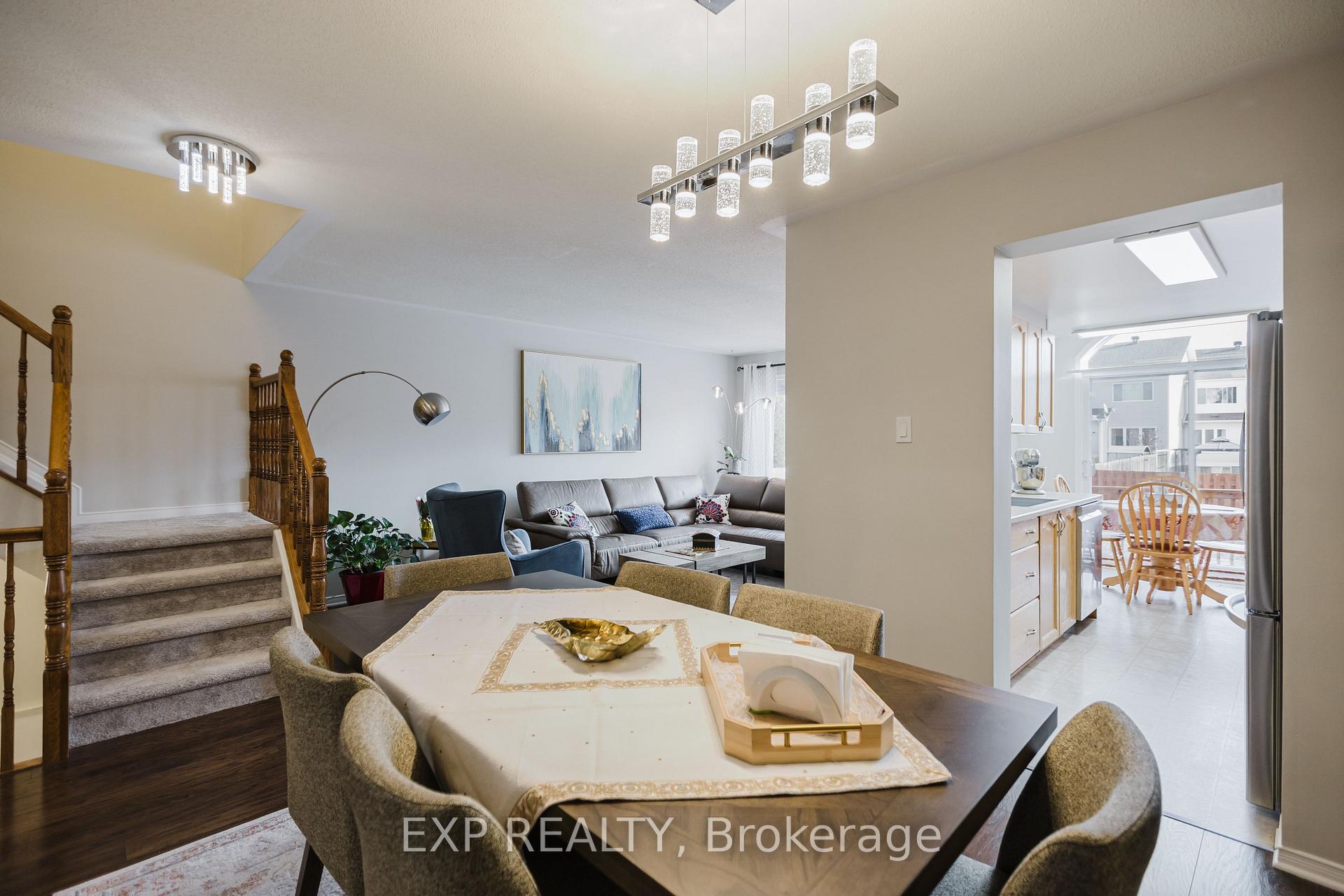 Photo 9 of 2274 Brockstone Crescent, Ottawa, Avalon East — HOMEH