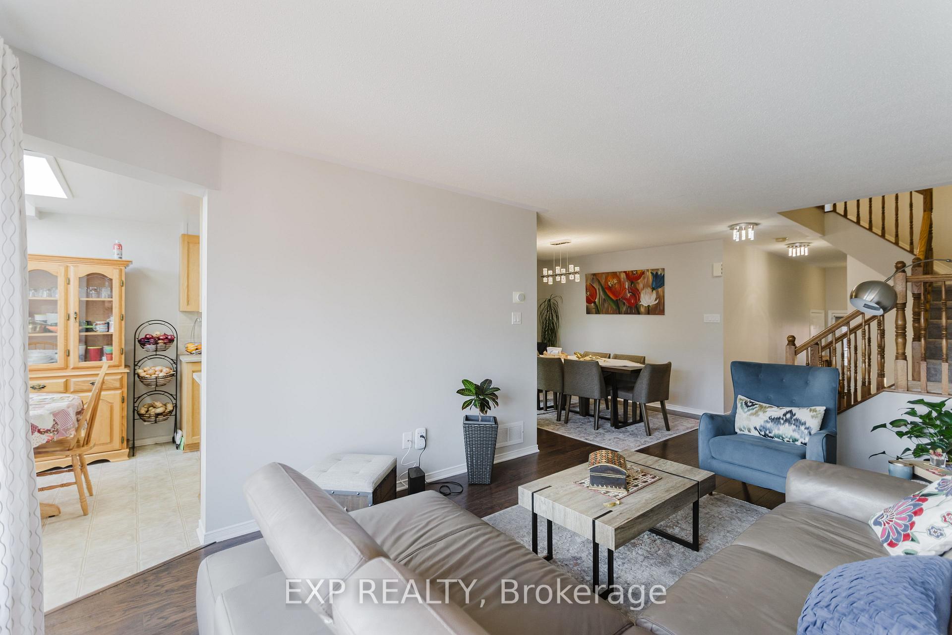 Photo 12 of 2274 Brockstone Crescent, Ottawa, Avalon East — HOMEH