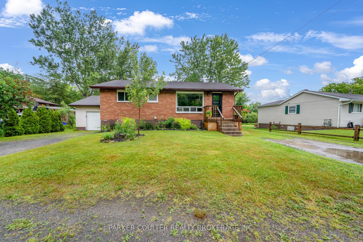 Photo 1 of 21 Louisa Street, Parry Sound — HOMEH
