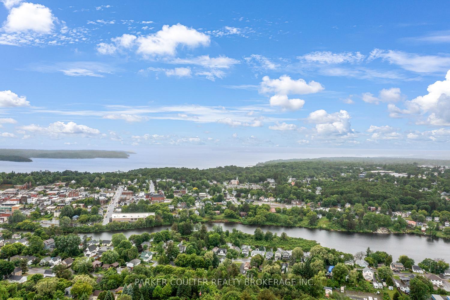 Photo 34 of 21 Louisa Street, Parry Sound — HOMEH
