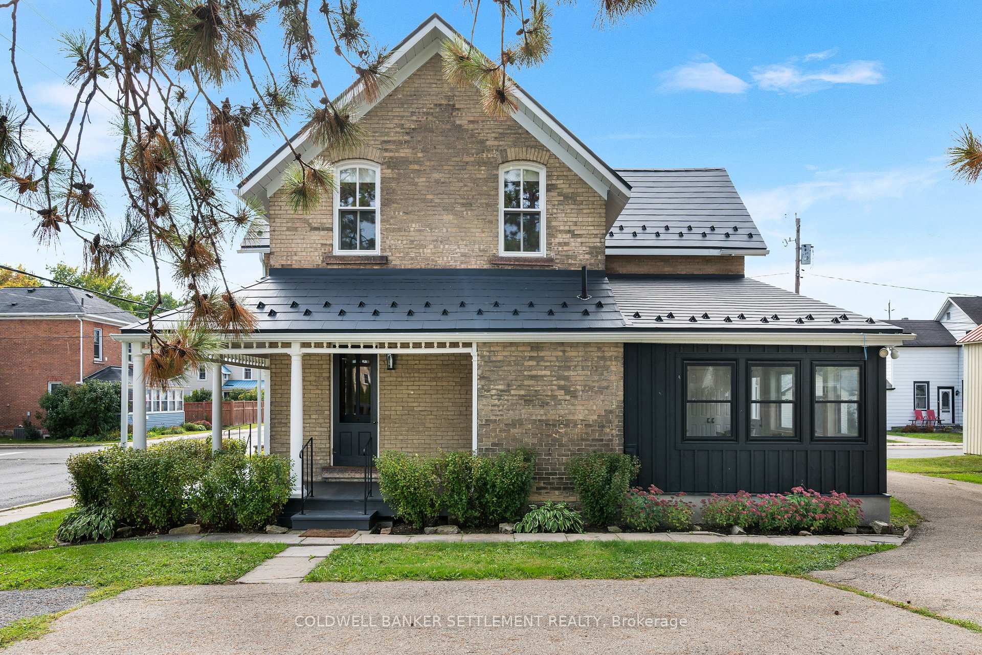 Photo 4 of 93 Peter Street, Perth — HOMEH