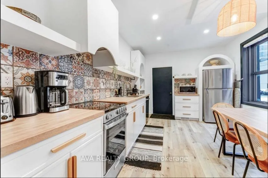 Photo 4 of 237 Nepean Street, Ottawa, Ottawa Centre — HOMEH