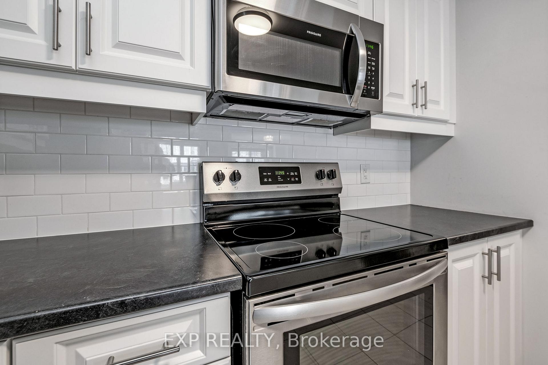Photo 4 of 405 Gerardia Lane, Ottawa, Avalon West — HOMEH