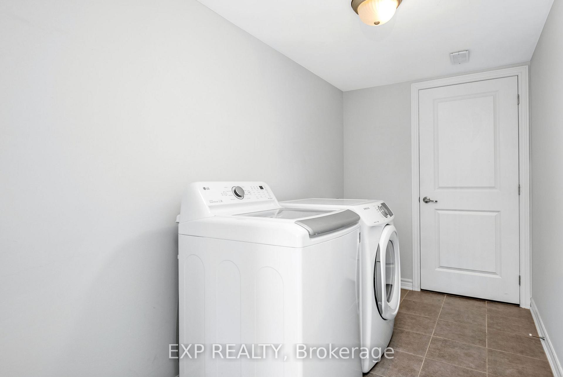 Photo 13 of 405 Gerardia Lane, Ottawa, Avalon West — HOMEH