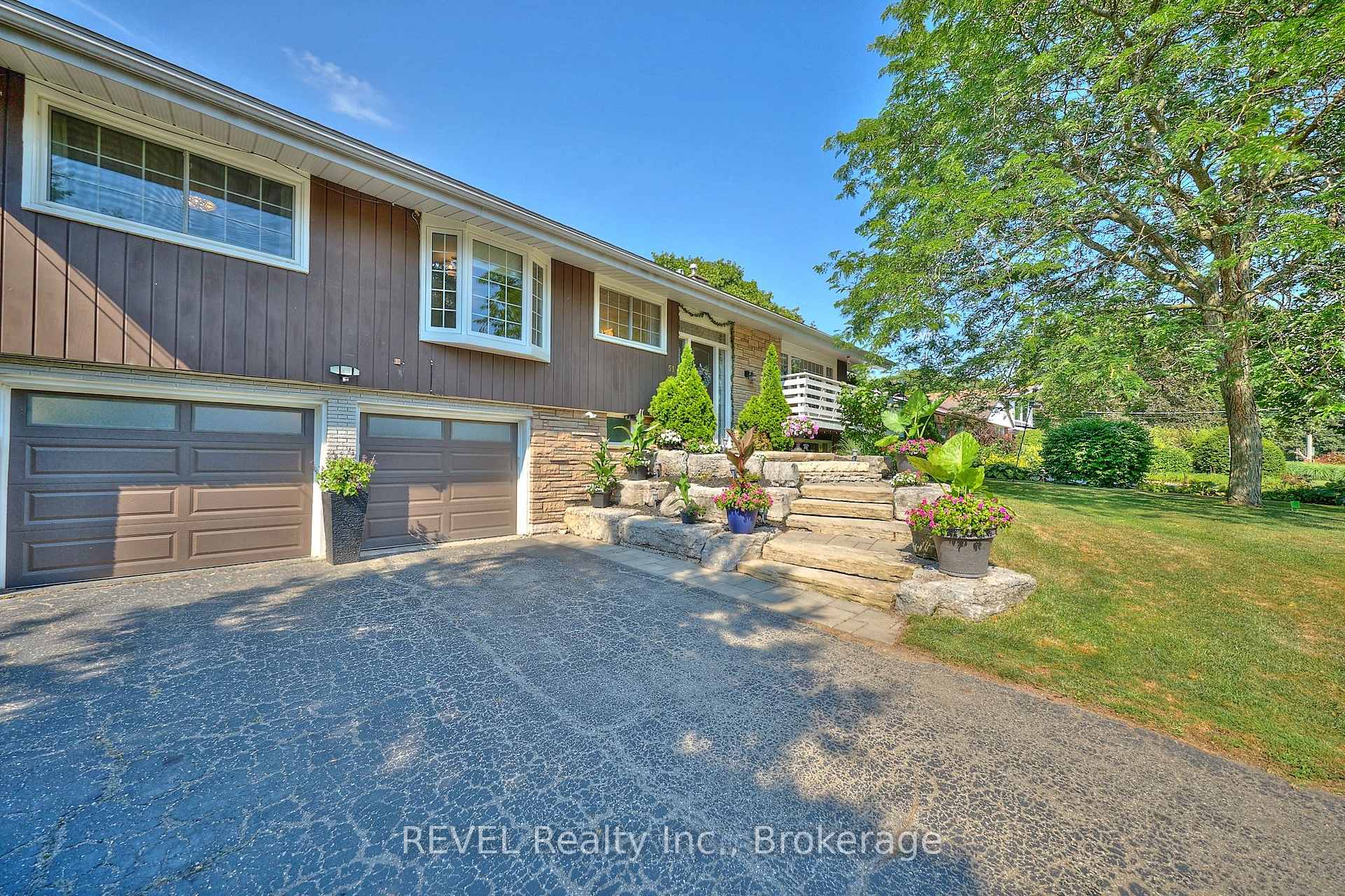 Photo 6 of 51 Pancake Lane, Pelham, Fonthill — HOMEH