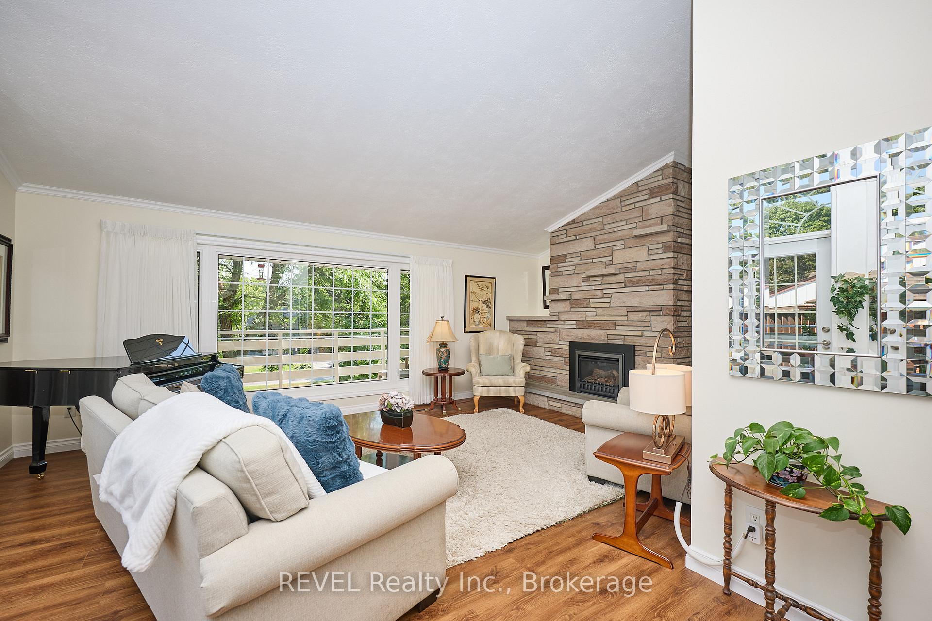 Photo 12 of 51 Pancake Lane, Pelham, Fonthill — HOMEH