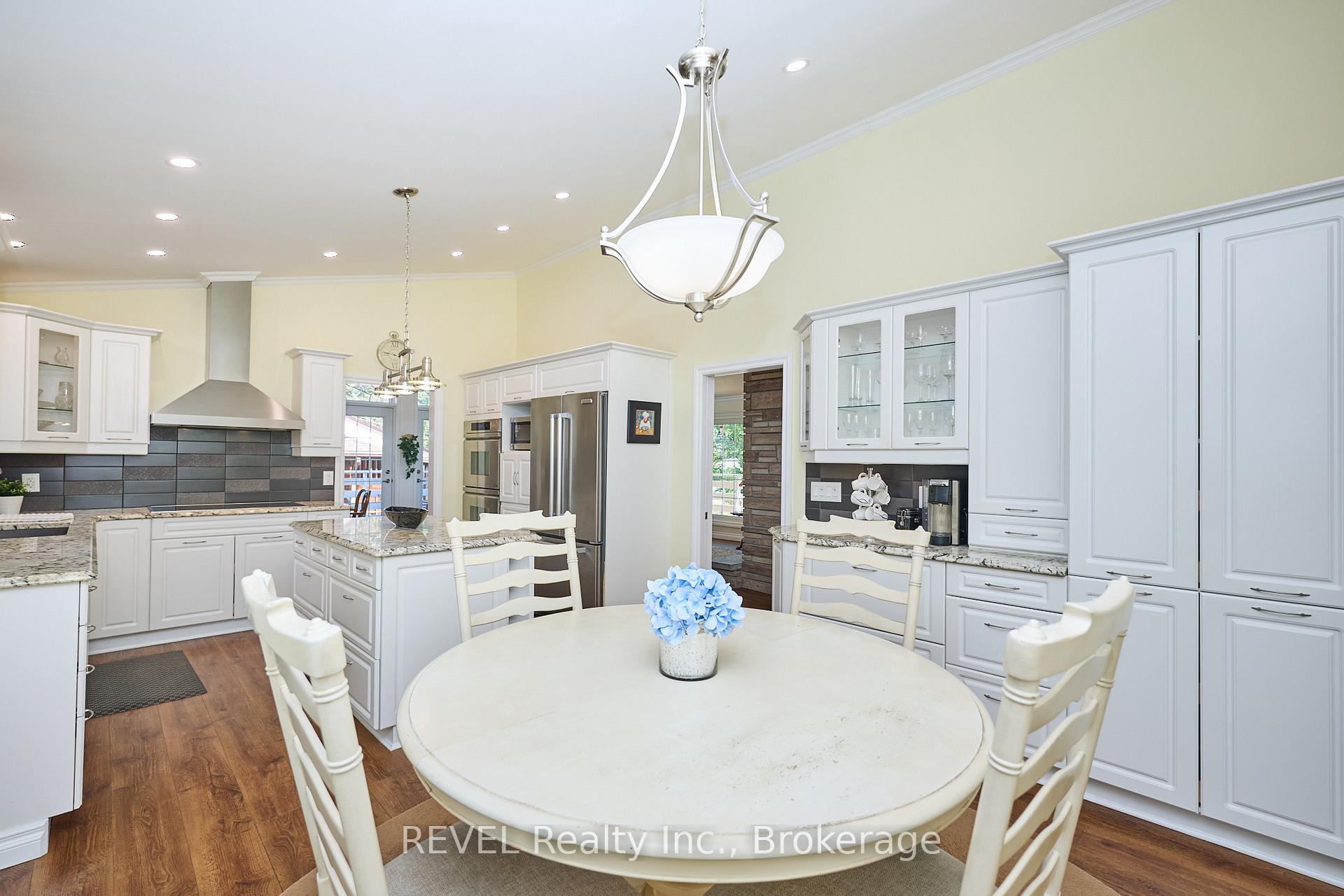 Photo 24 of 51 Pancake Lane, Pelham, Fonthill — HOMEH