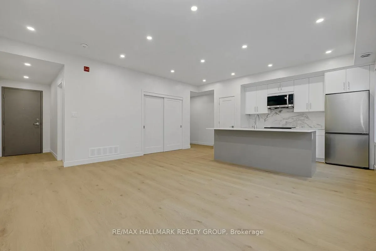Photo 13 of Unit 6, 199 Columbus Avenue, Ottawa, Overbrook/Castle Heights — HOMEH