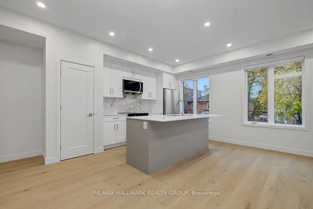 Photo 14 of Unit 6, 199 Columbus Avenue, Ottawa, Overbrook/Castle Heights — HOMEH