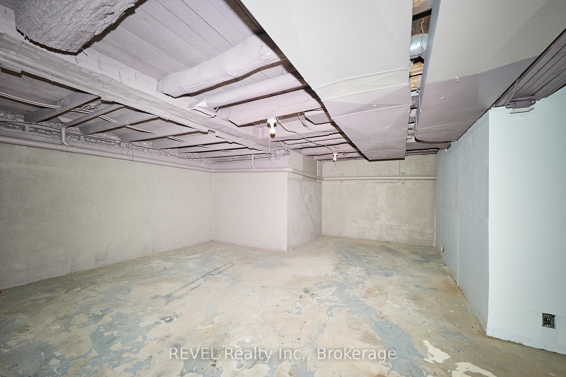 Photo 34 of 13717 Ort Road, Niagara Falls, Lyons Creek — HOMEH