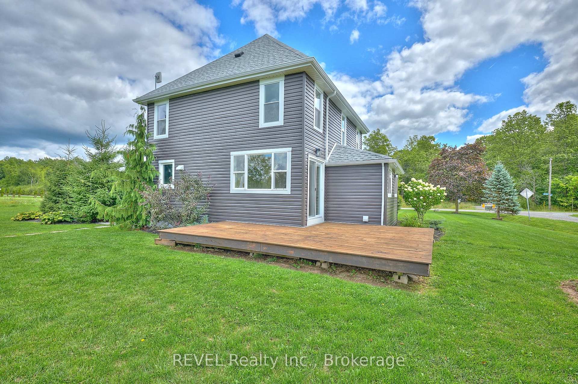 Photo 42 of 13717 Ort Road, Niagara Falls, Lyons Creek — HOMEH