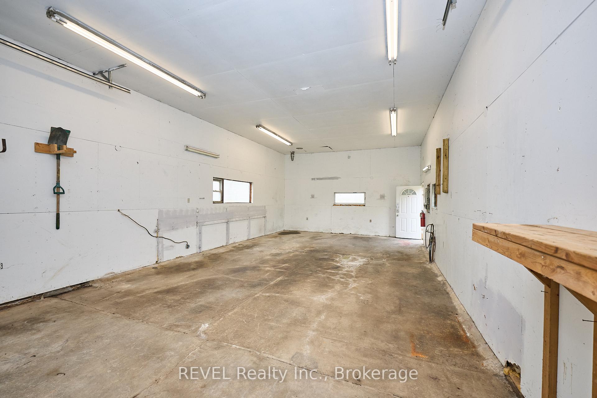 Photo 45 of 13717 Ort Road, Niagara Falls, Lyons Creek — HOMEH