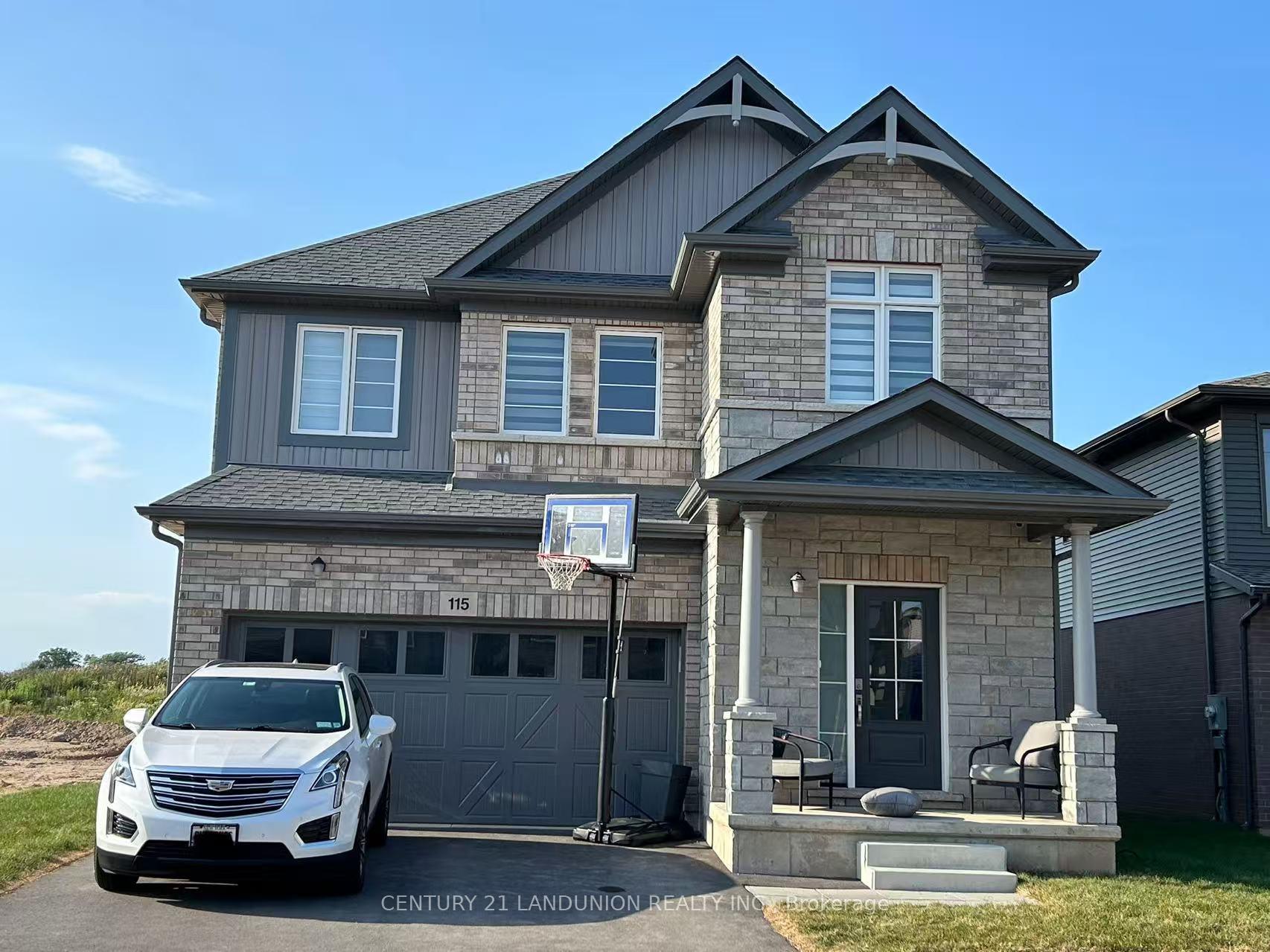 Photo 2 of 115 Acacia Road, Pelham, Fonthill — HOMEH