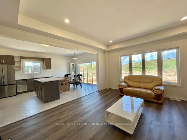 Photo 14 of 115 Acacia Road, Pelham, Fonthill — HOMEH