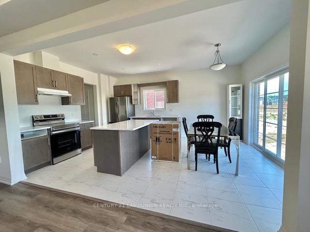 Photo 36 of 115 Acacia Road, Pelham, Fonthill — HOMEH