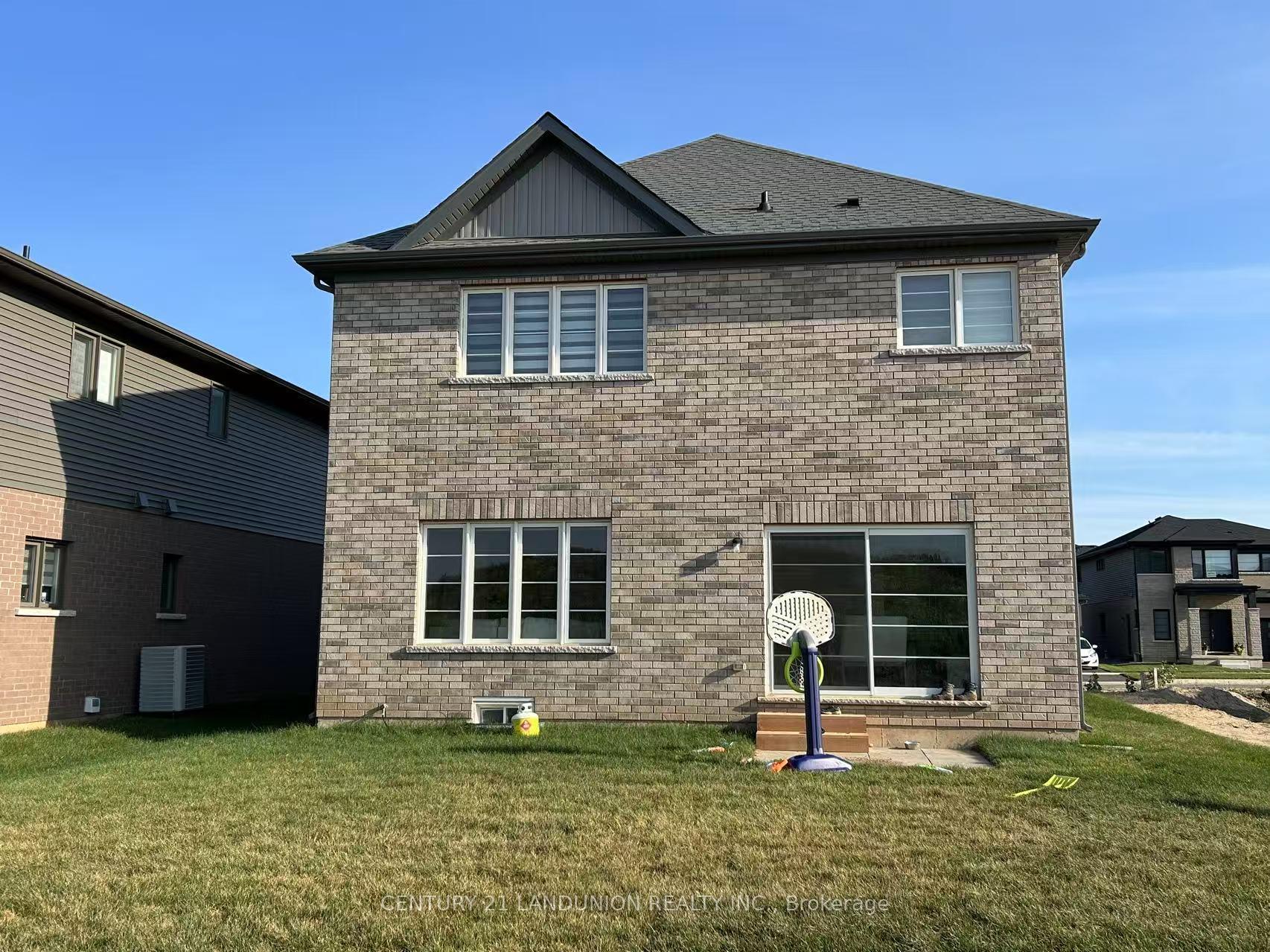 Photo 39 of 115 Acacia Road, Pelham, Fonthill — HOMEH