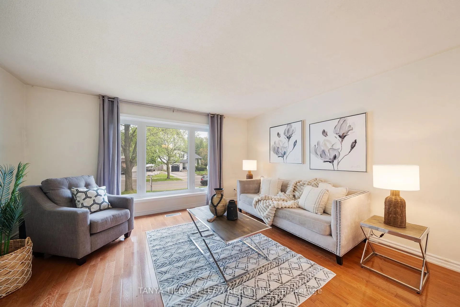 Photo 5 of 728 Bermuda Avenue, Oshawa, Northglen — HOMEH